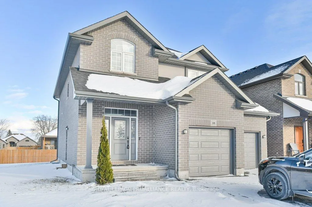 Photo 3 of 108 Ledgerock Court, Quinte West, Sidney Ward — HOMEH