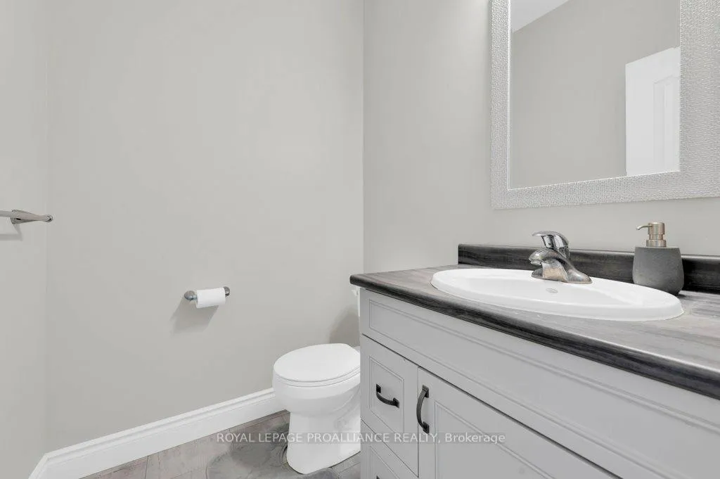 Photo 6 of 108 Ledgerock Court, Quinte West, Sidney Ward — HOMEH