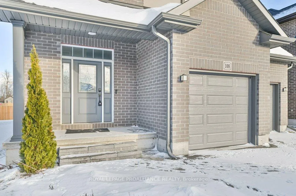 Photo 7 of 108 Ledgerock Court, Quinte West, Sidney Ward — HOMEH