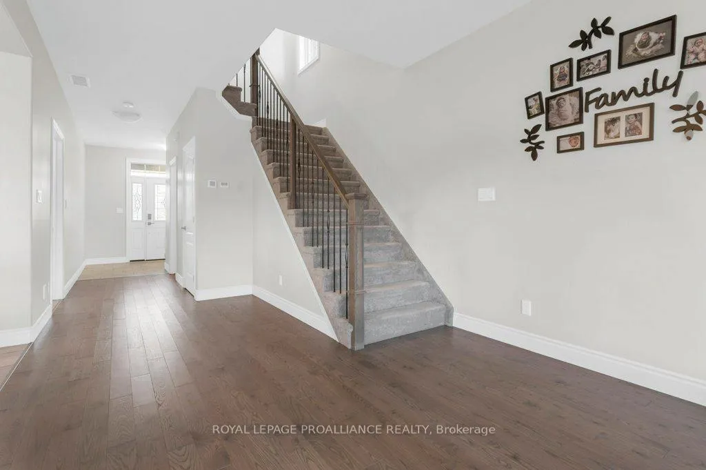 Photo 8 of 108 Ledgerock Court, Quinte West, Sidney Ward — HOMEH