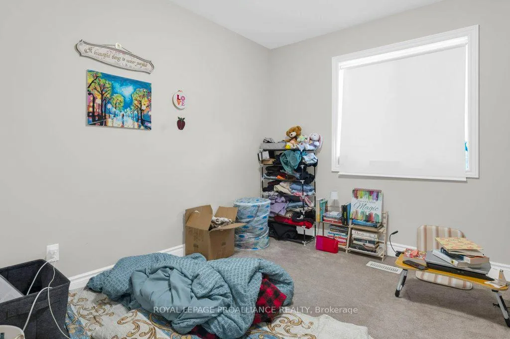 Photo 22 of 108 Ledgerock Court, Quinte West, Sidney Ward — HOMEH