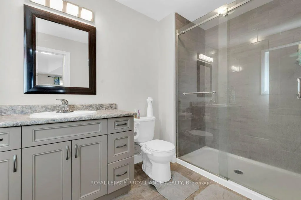 Photo 25 of 108 Ledgerock Court, Quinte West, Sidney Ward — HOMEH