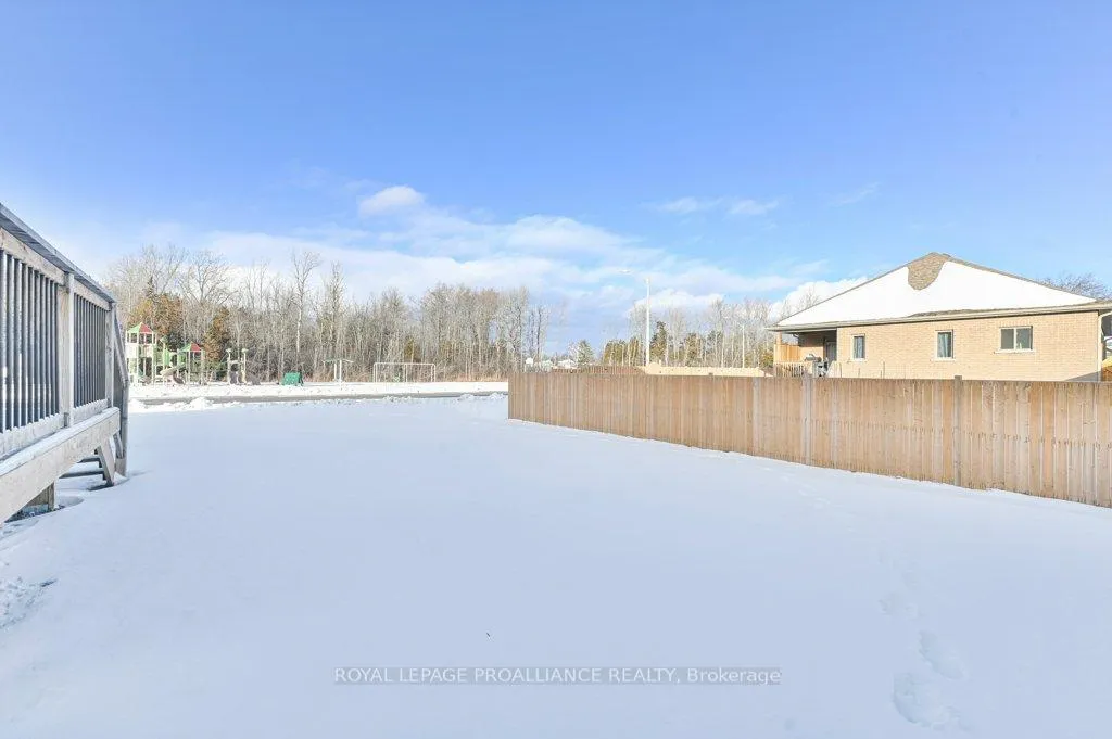 Photo 26 of 108 Ledgerock Court, Quinte West, Sidney Ward — HOMEH