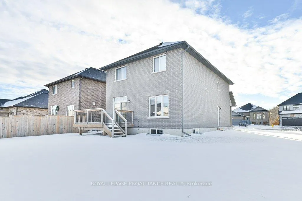 Photo 28 of 108 Ledgerock Court, Quinte West, Sidney Ward — HOMEH