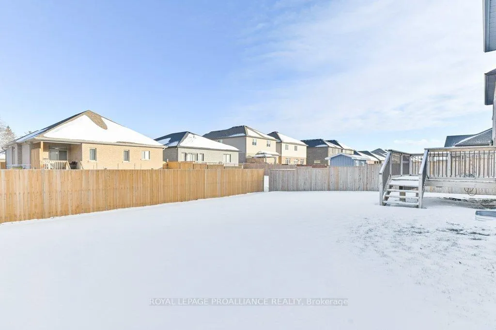 Photo 29 of 108 Ledgerock Court, Quinte West, Sidney Ward — HOMEH