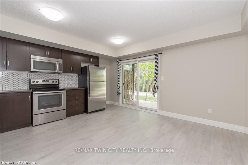 Photo 2 of Unit 6B, 1180 Countrystone Drive, Kitchener — HOMEH