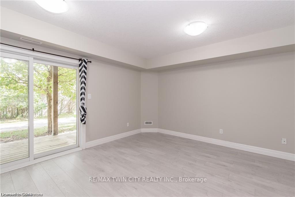 Photo 4 of Unit 6B, 1180 Countrystone Drive, Kitchener — HOMEH