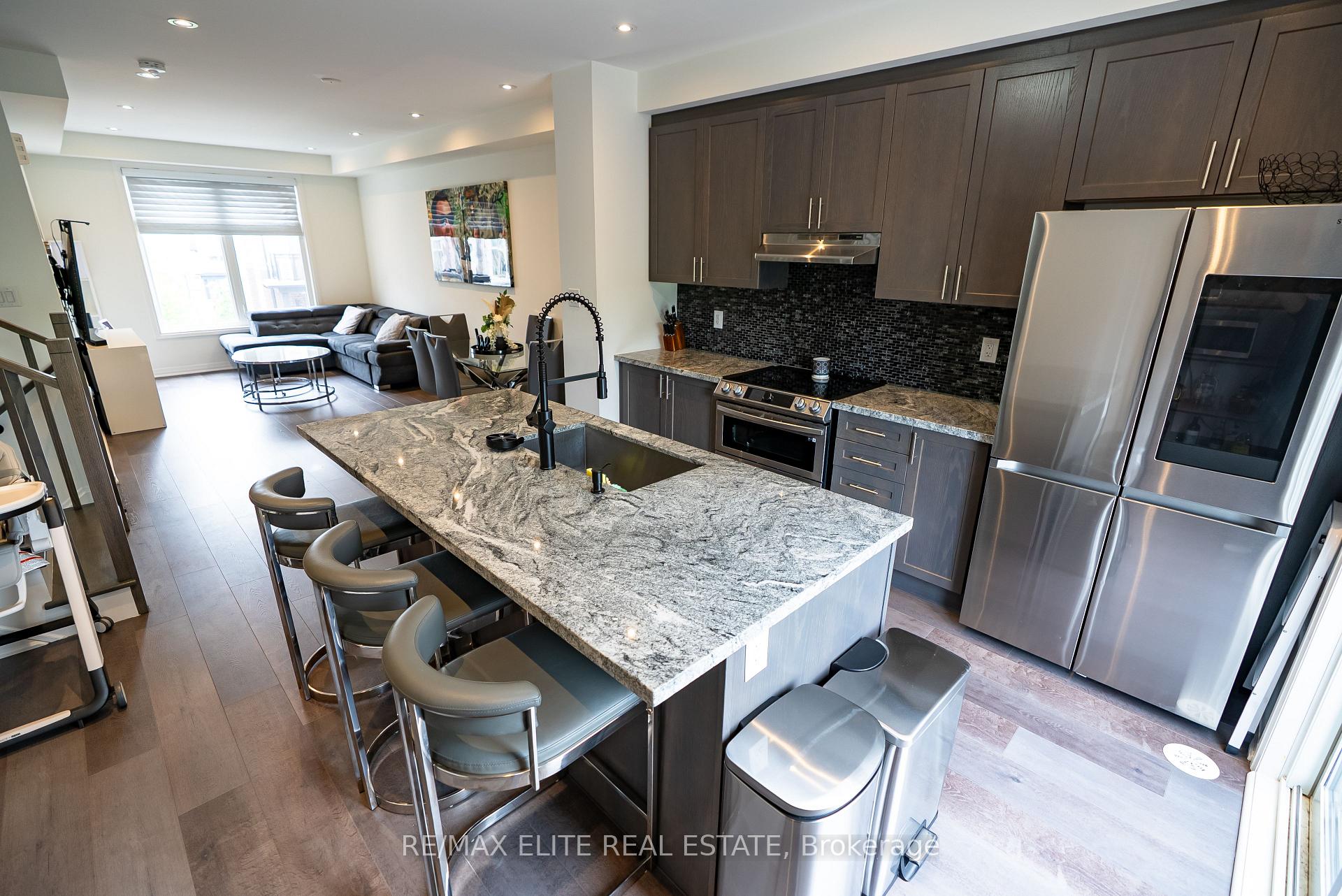 Photo 4 of Unit 26, 13 Totten Trail, New Tecumseth, Tottenham — HOMEH