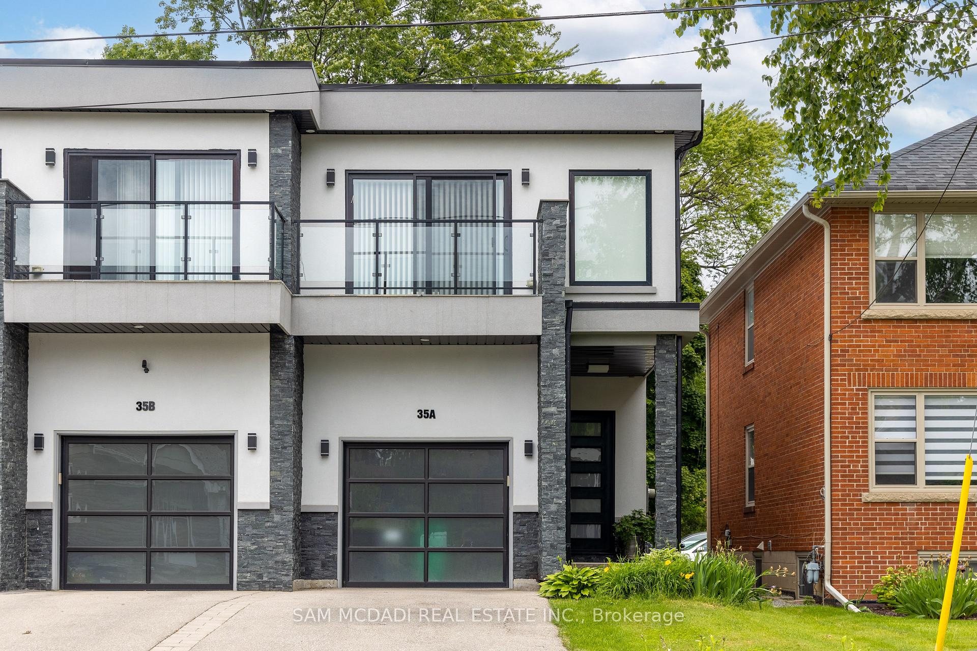 Front of 35A Broadview Avenue