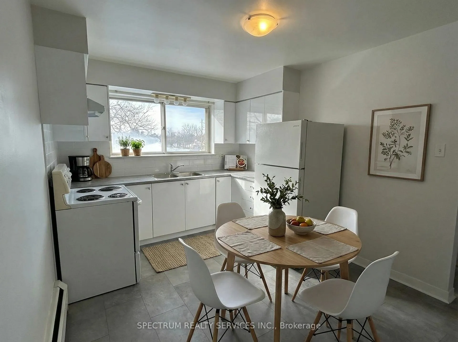 Photo 3 of Unit 10, 357 Connaught Street, Kitchener — HOMEH