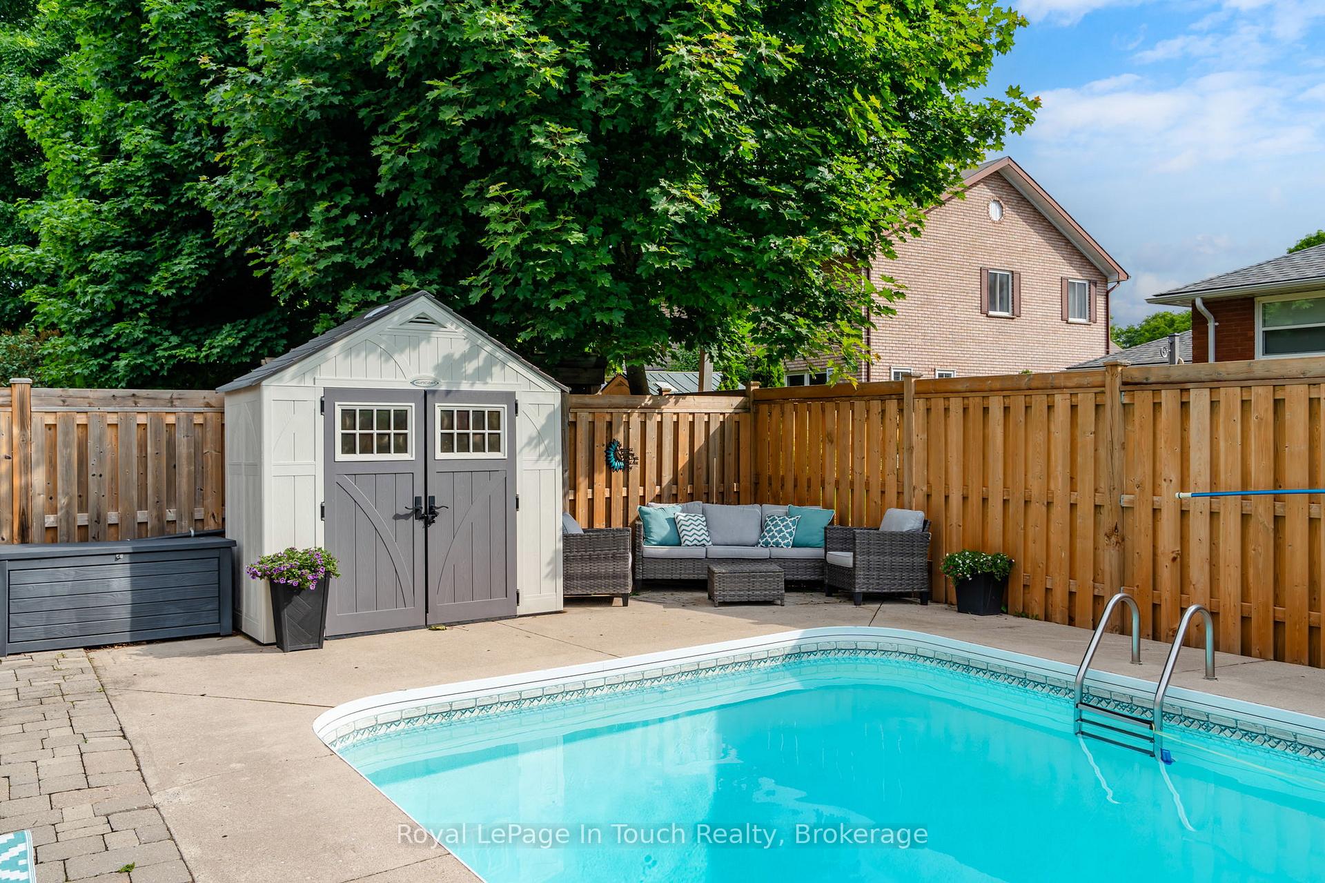 Photo 19 of 215 Margaret Street, Midland — HOMEH