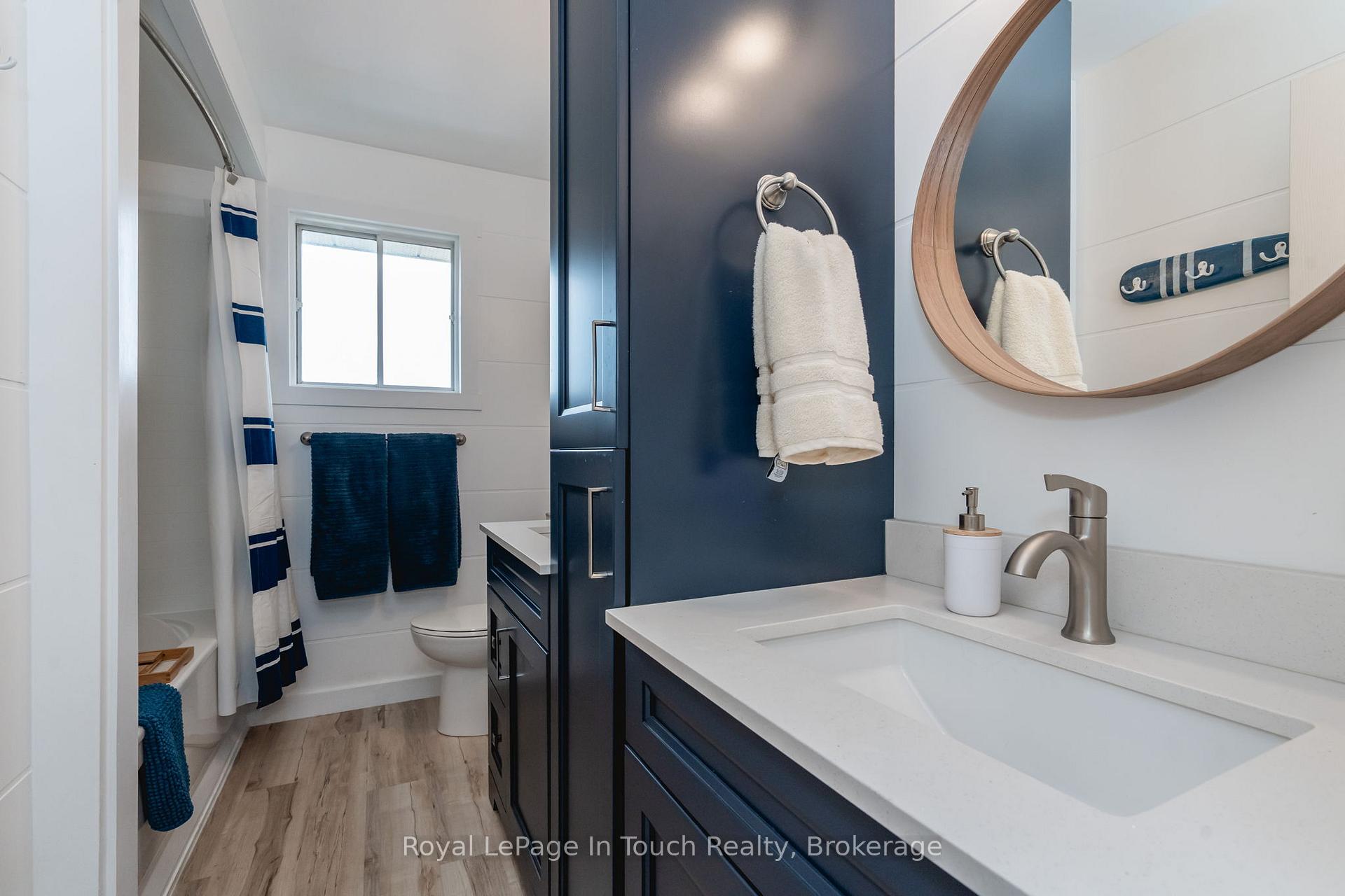 Photo 24 of 215 Margaret Street, Midland — HOMEH