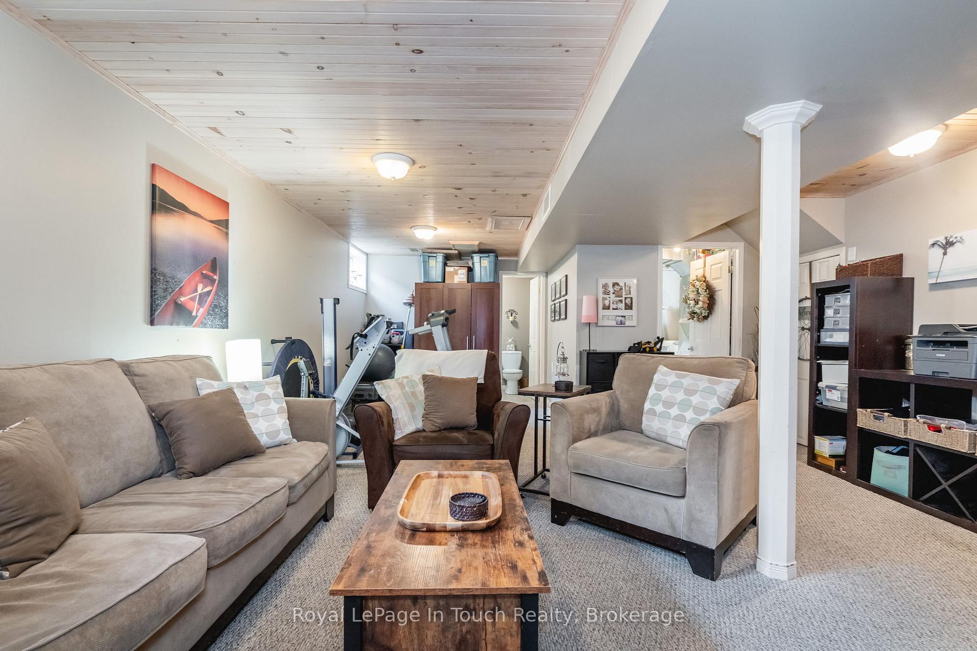 Photo 29 of 215 Margaret Street, Midland — HOMEH