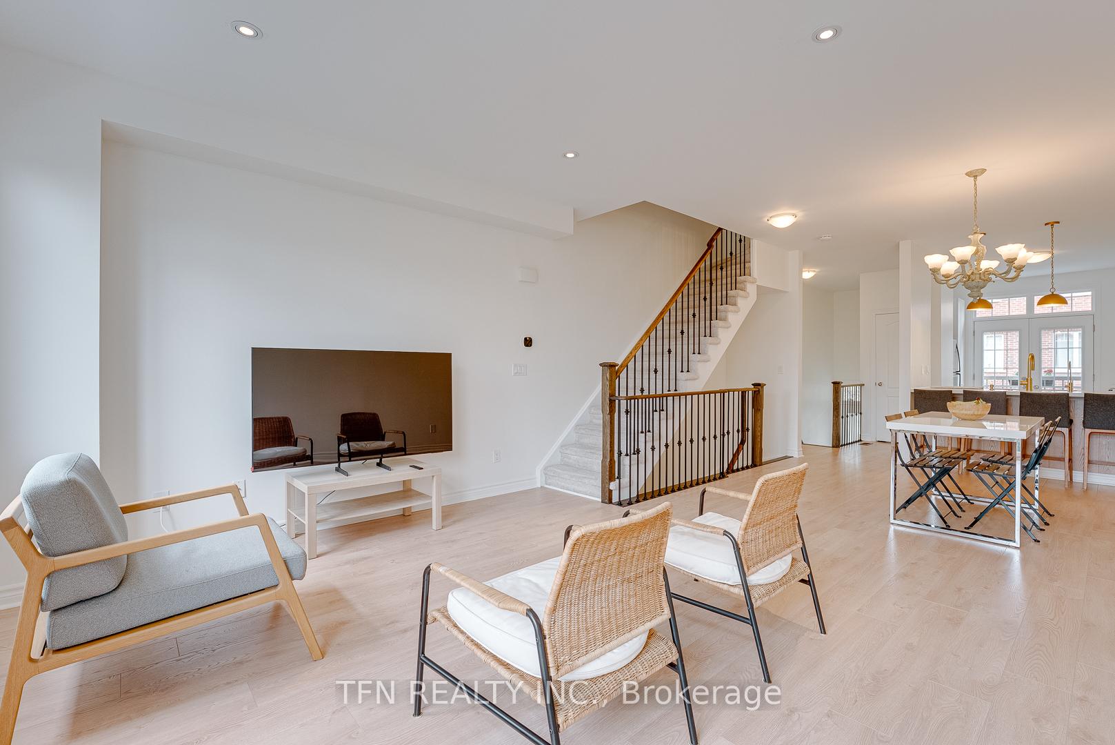 Photo 8 of 2360 Treversh Common, Burlington, Freeman — HOMEH