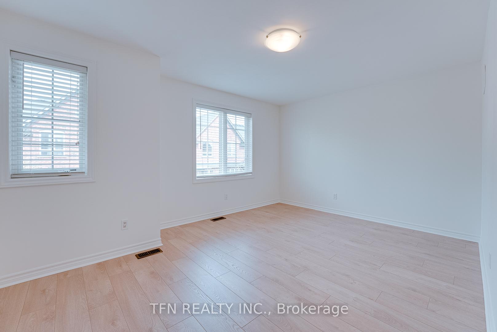 Photo 12 of 2360 Treversh Common, Burlington, Freeman — HOMEH