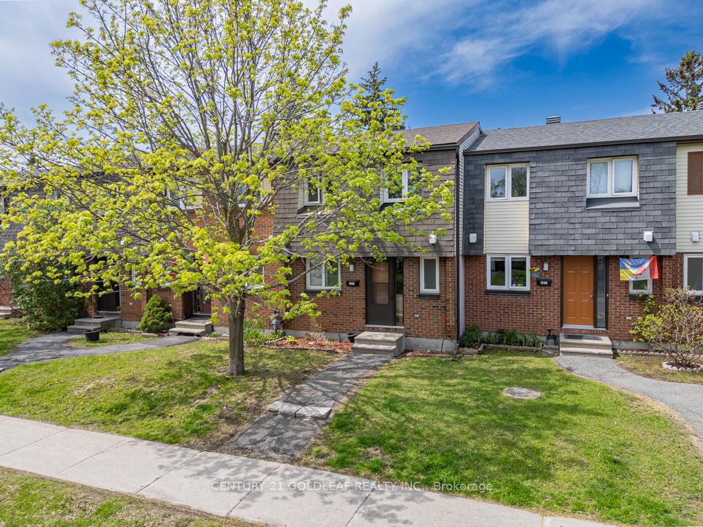 Photo 1 of 1342 Cedarcroft Crescent, Ottawa, Pineview — HOMEH
