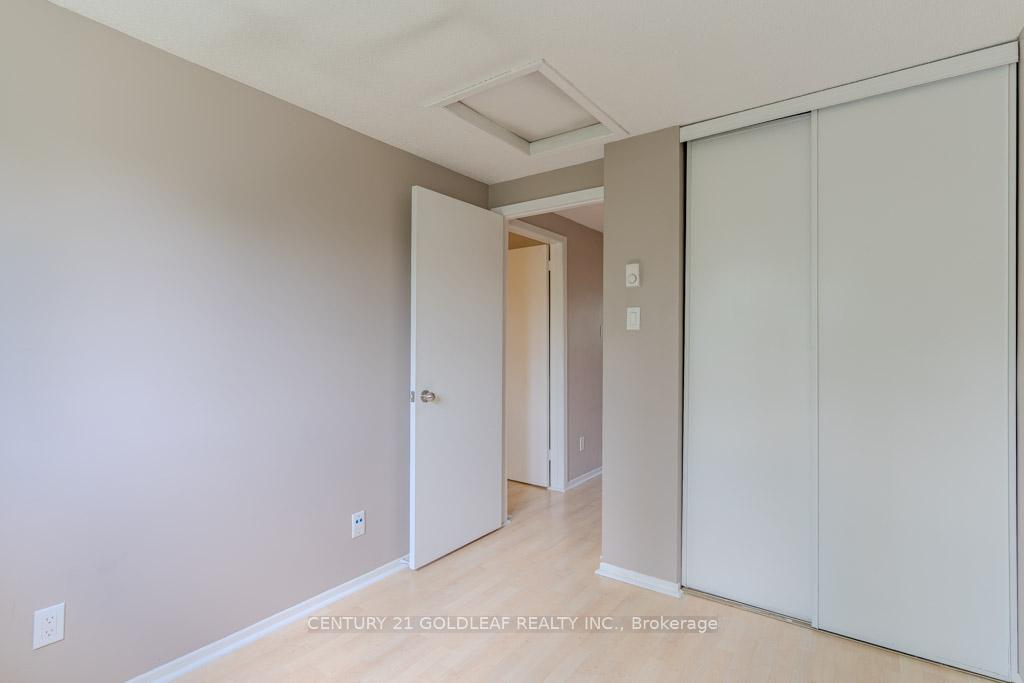 Photo 19 of 1342 Cedarcroft Crescent, Ottawa, Pineview — HOMEH