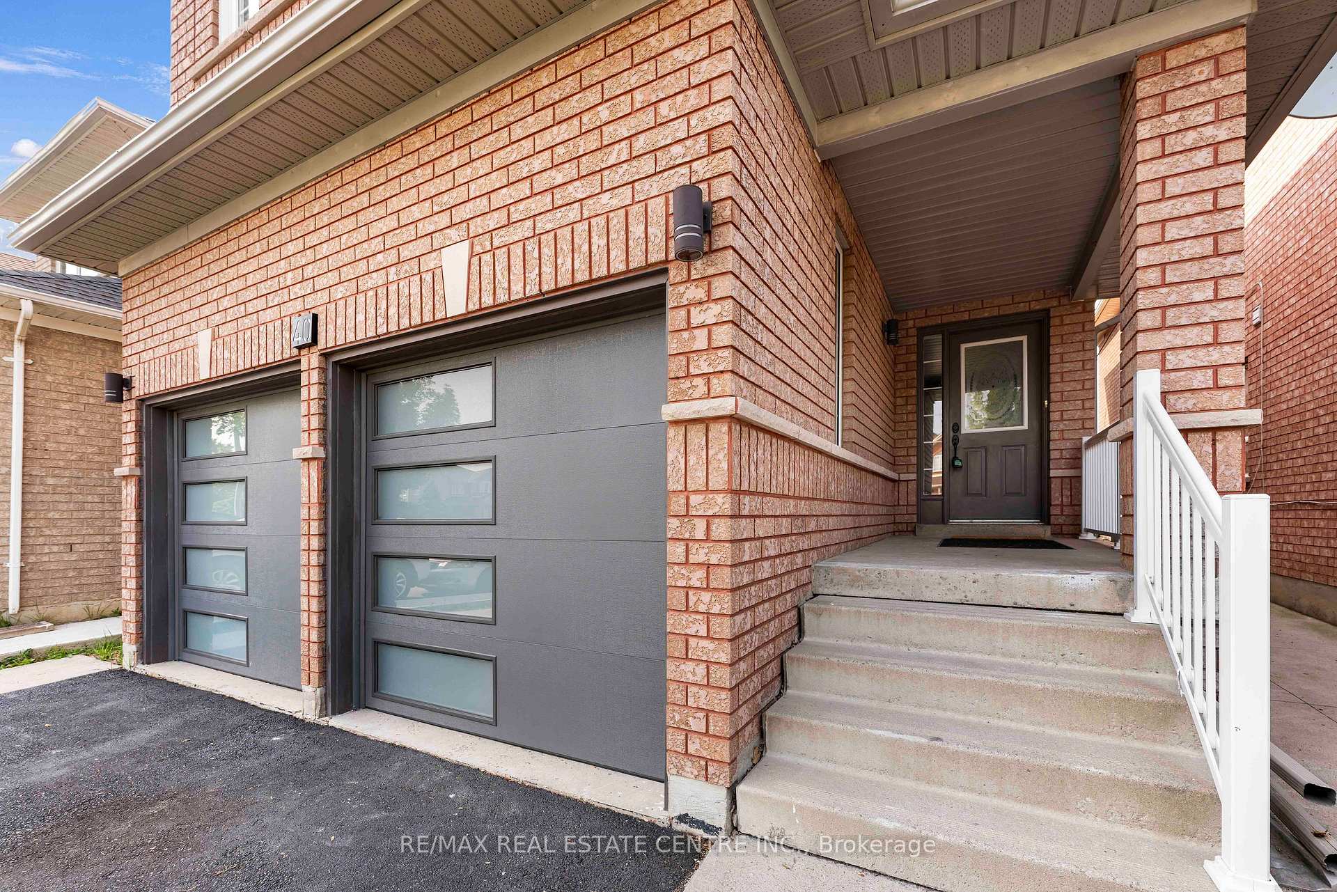 Photo 5 of 40 Octillo Boulevard, Brampton, Sandringham-Wellington — HOMEH