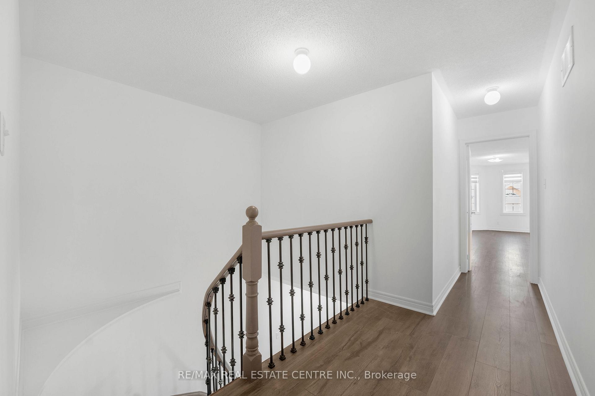 Photo 21 of 40 Octillo Boulevard, Brampton, Sandringham-Wellington — HOMEH