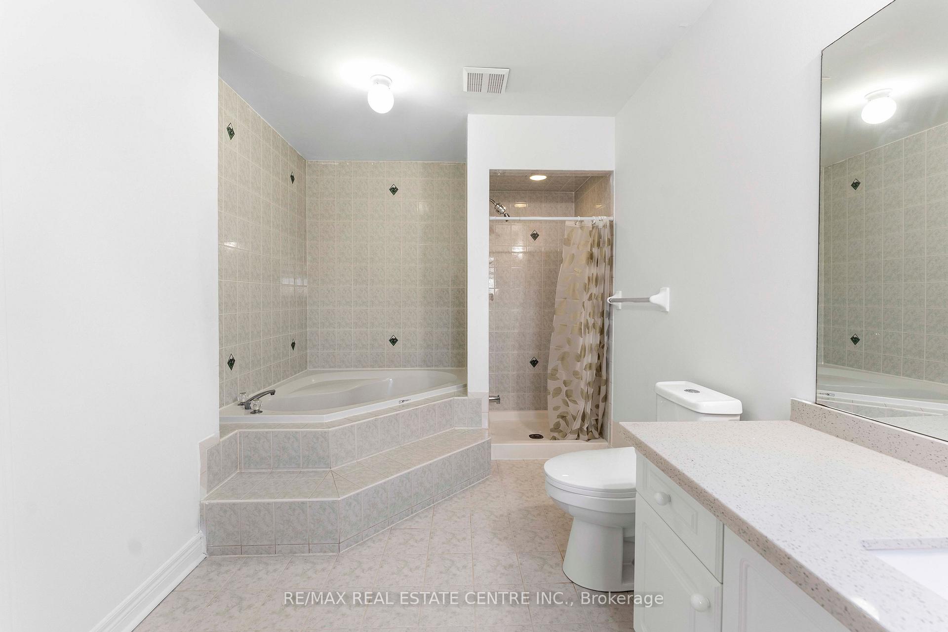 Photo 22 of 40 Octillo Boulevard, Brampton, Sandringham-Wellington — HOMEH