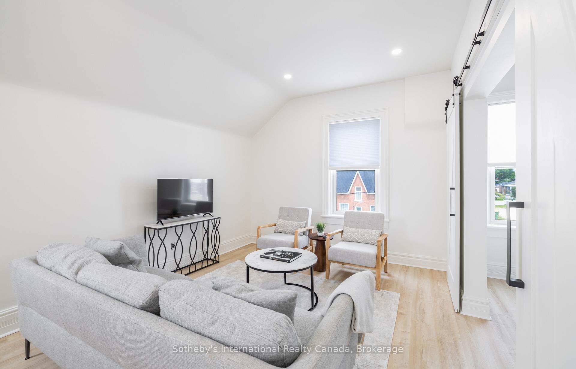 Photo 19 of 40 Toronto Street S, Grey Highlands — HOMEH