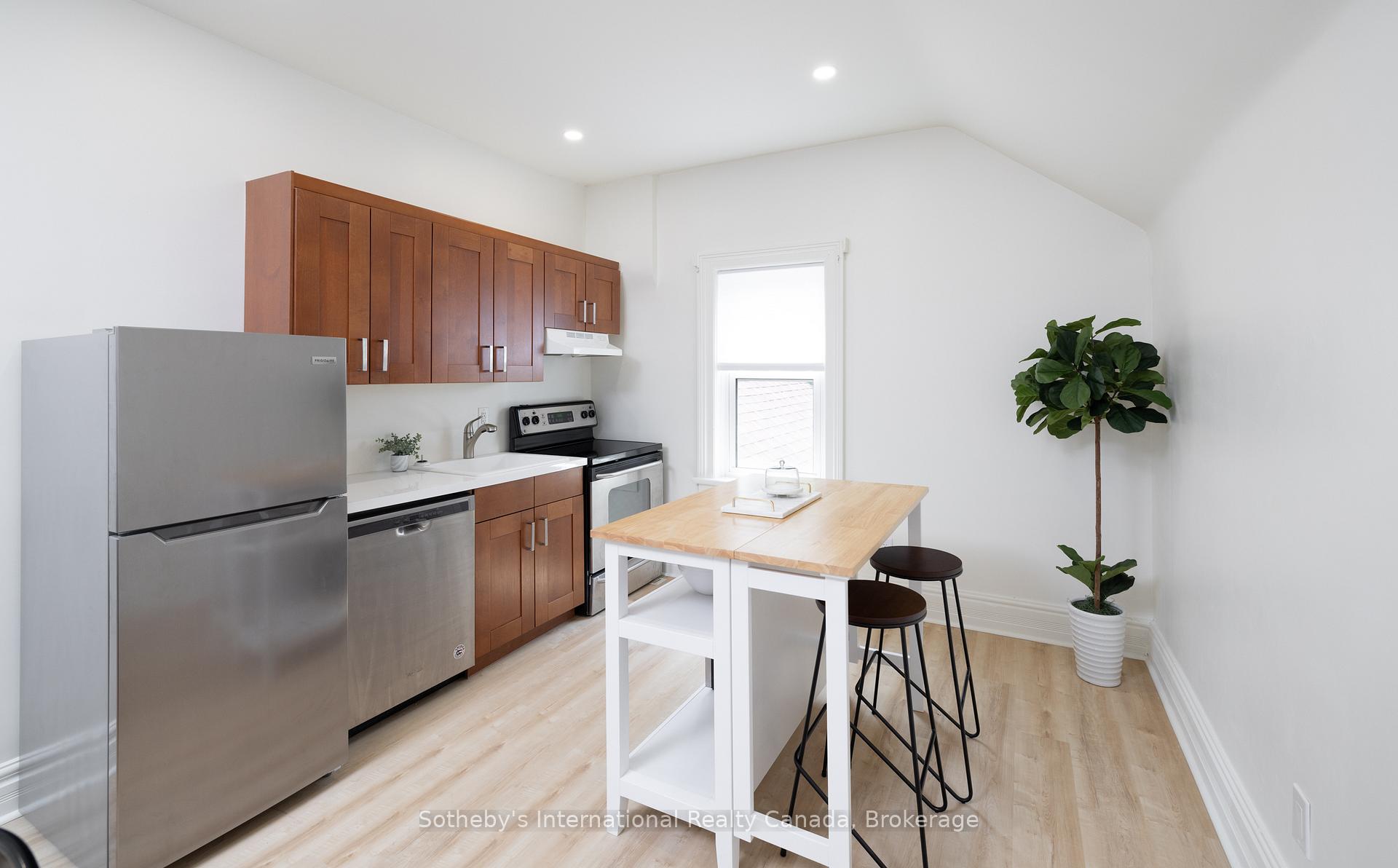 Photo 26 of 40 Toronto Street S, Grey Highlands — HOMEH