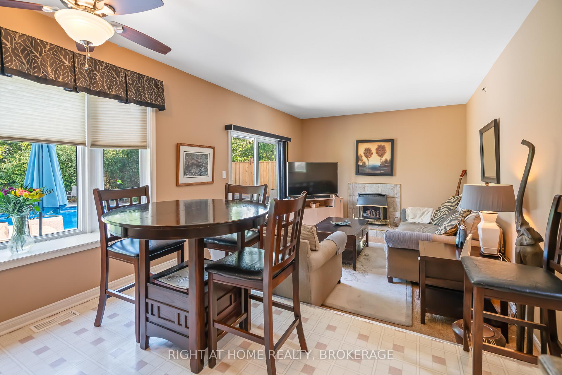 Photo 25 of 11 N Service Road, Grimsby, Grimsby Beach — HOMEH