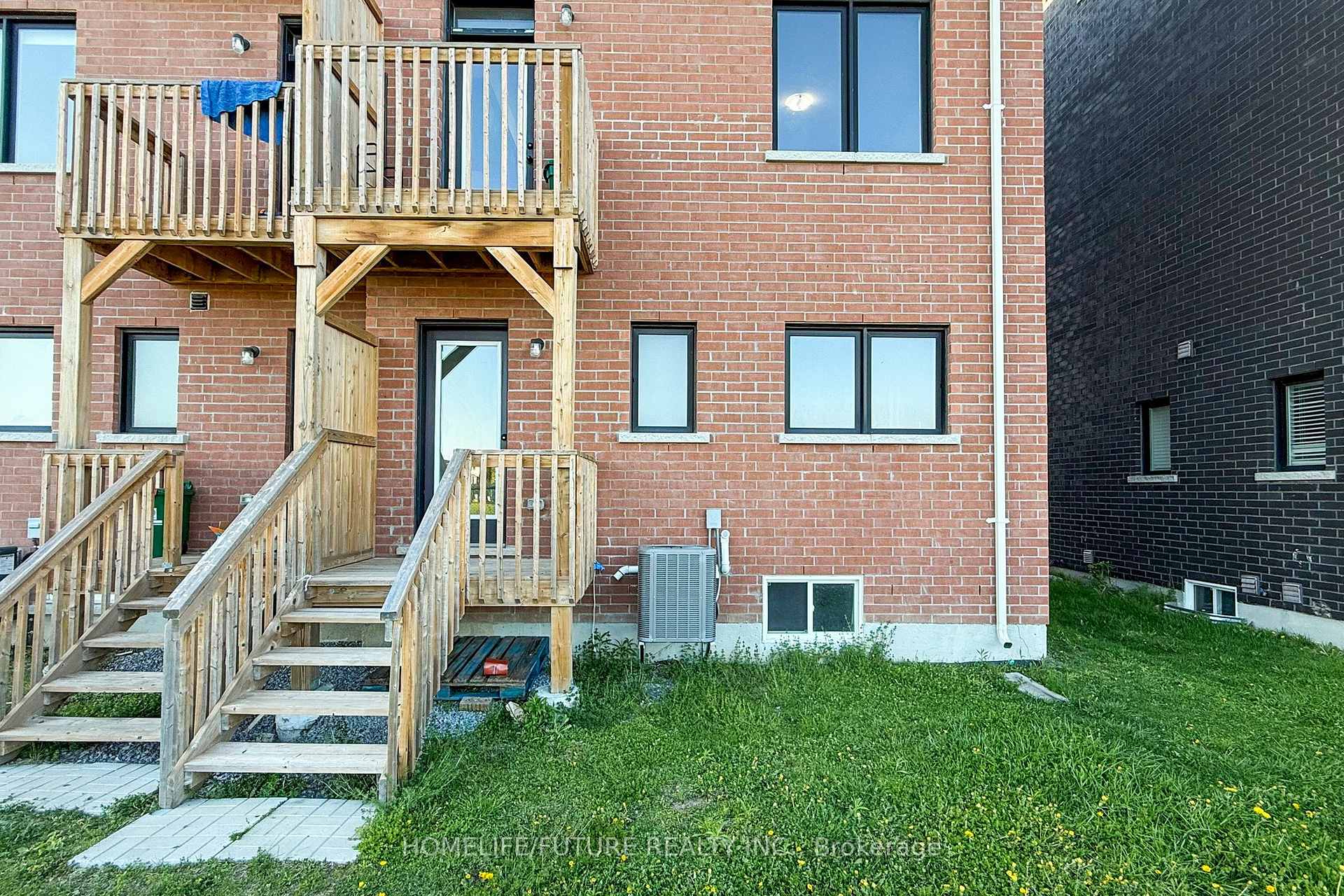 Photo 41 of 954 Kicking Horse Path, Oshawa, McLaughlin — HOMEH