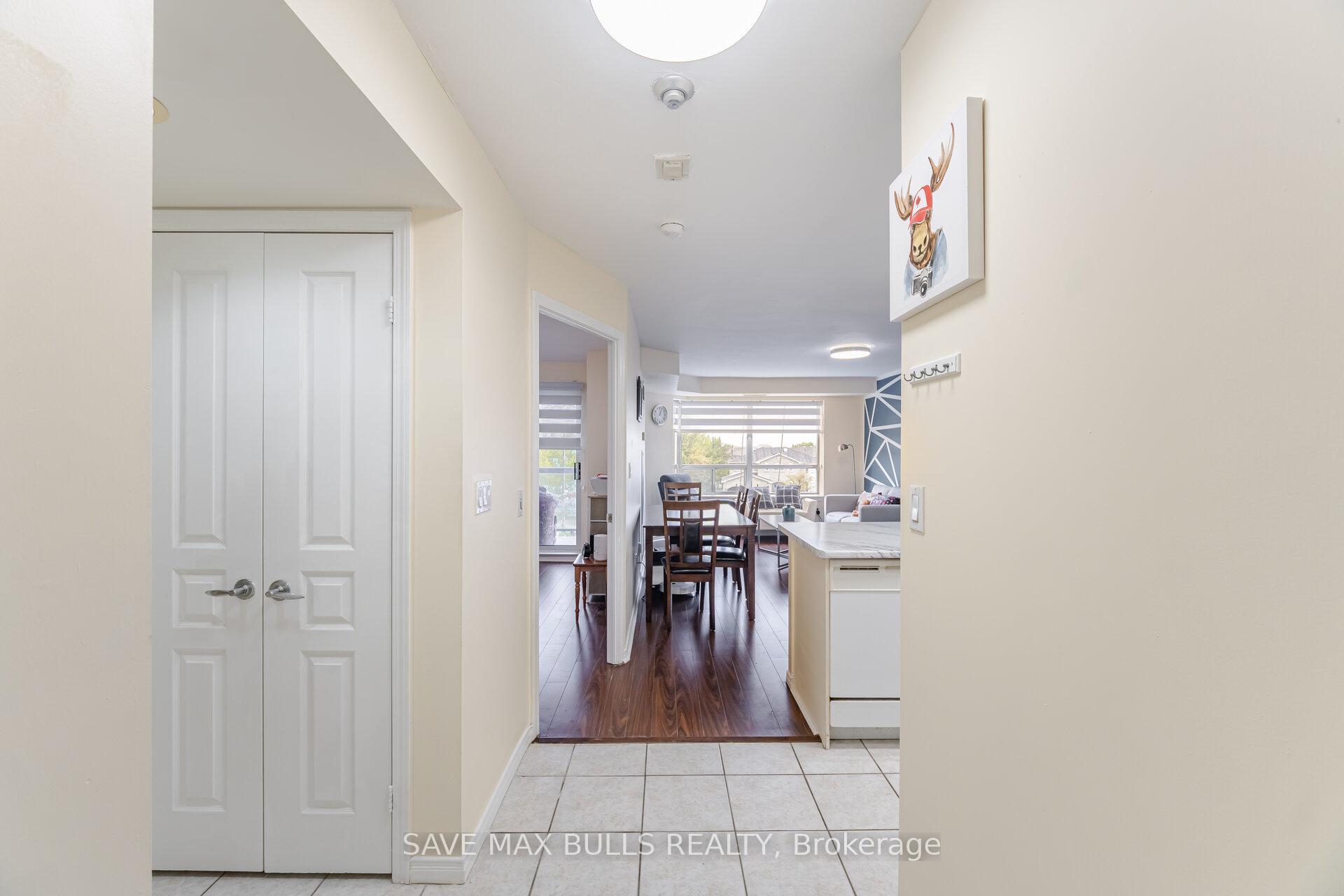 Photo 4 of Unit 303, 300 Ray Lawson Boulevard, Brampton, Fletcher's Creek South — HOMEH