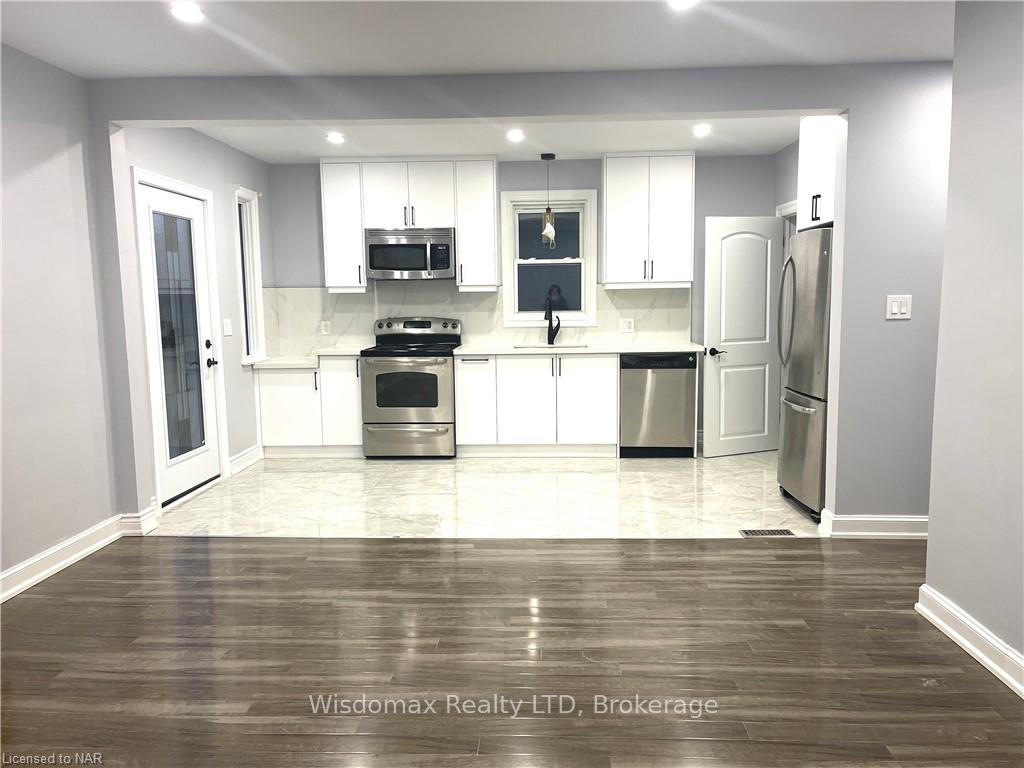 Photo 25 of 15 Philpark Road, St. Catharines, Port Dalhousie — HOMEH