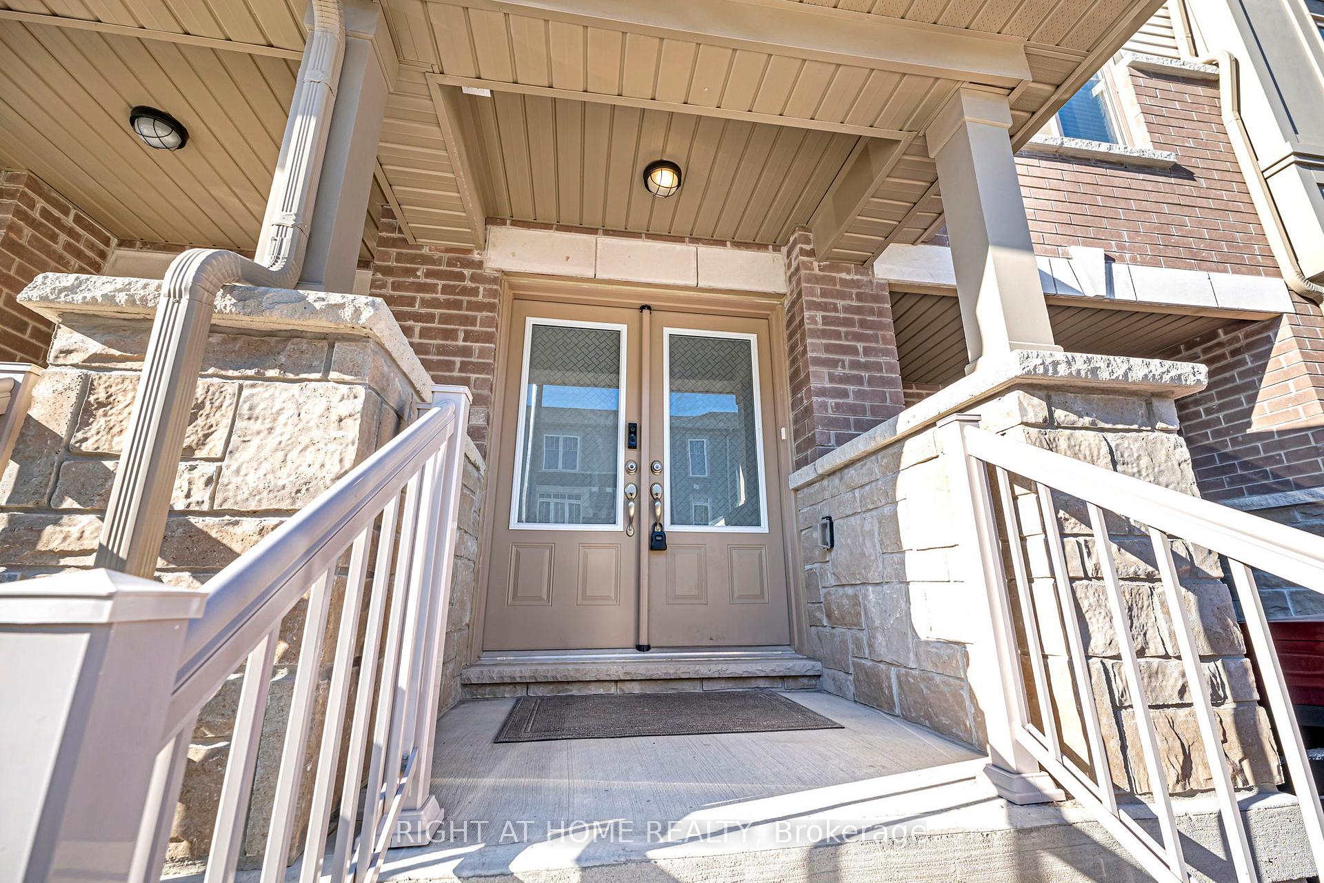 Photo 3 of 112 Bavin Street, Clarington, Bowmanville — HOMEH