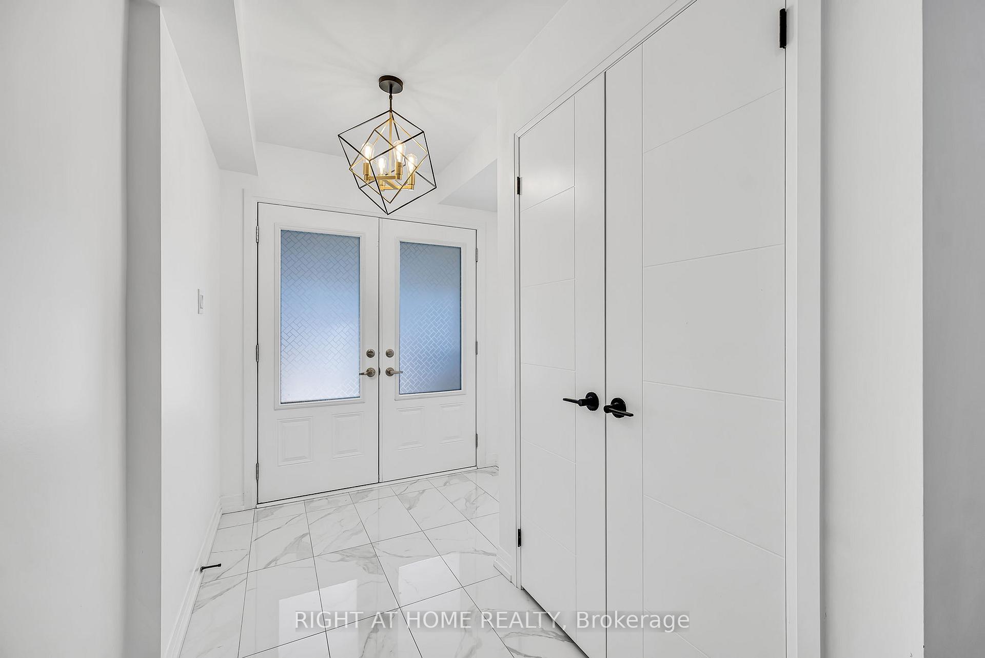 Photo 4 of 112 Bavin Street, Clarington, Bowmanville — HOMEH