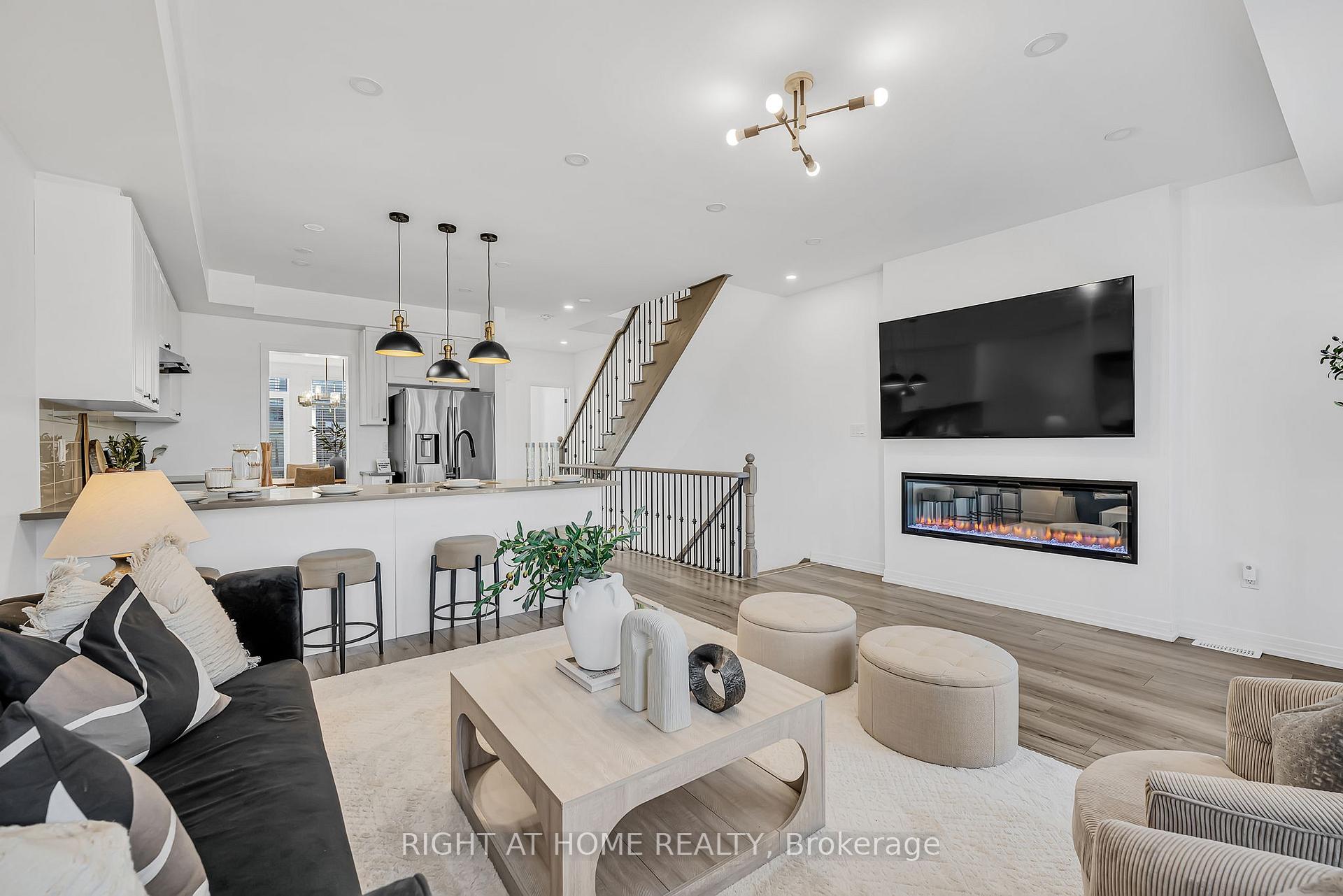 Photo 14 of 112 Bavin Street, Clarington, Bowmanville — HOMEH