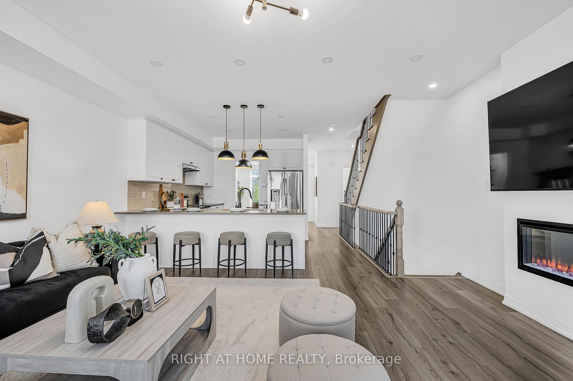 Photo 15 of 112 Bavin Street, Clarington, Bowmanville — HOMEH