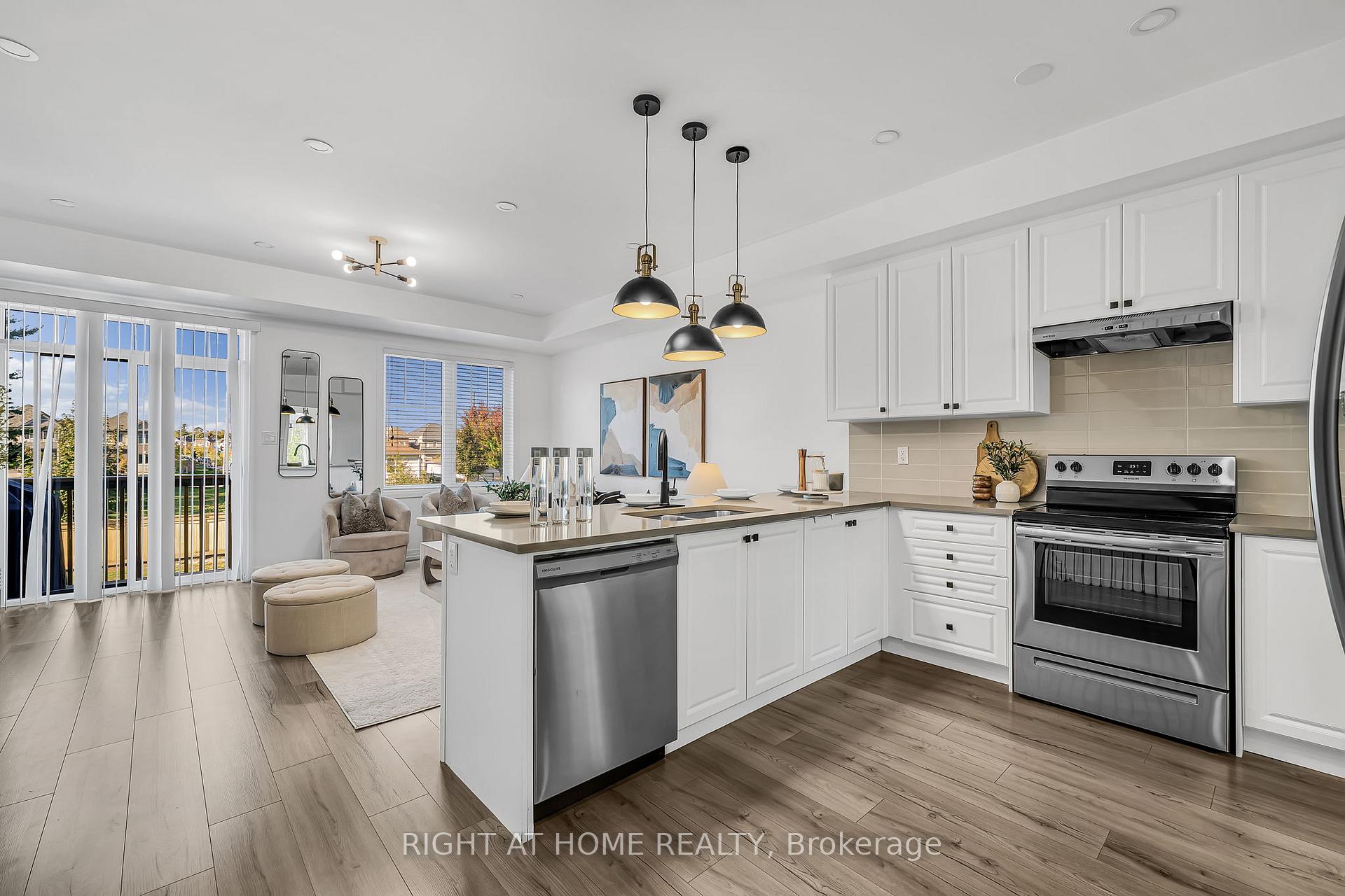 Photo 24 of 112 Bavin Street, Clarington, Bowmanville — HOMEH