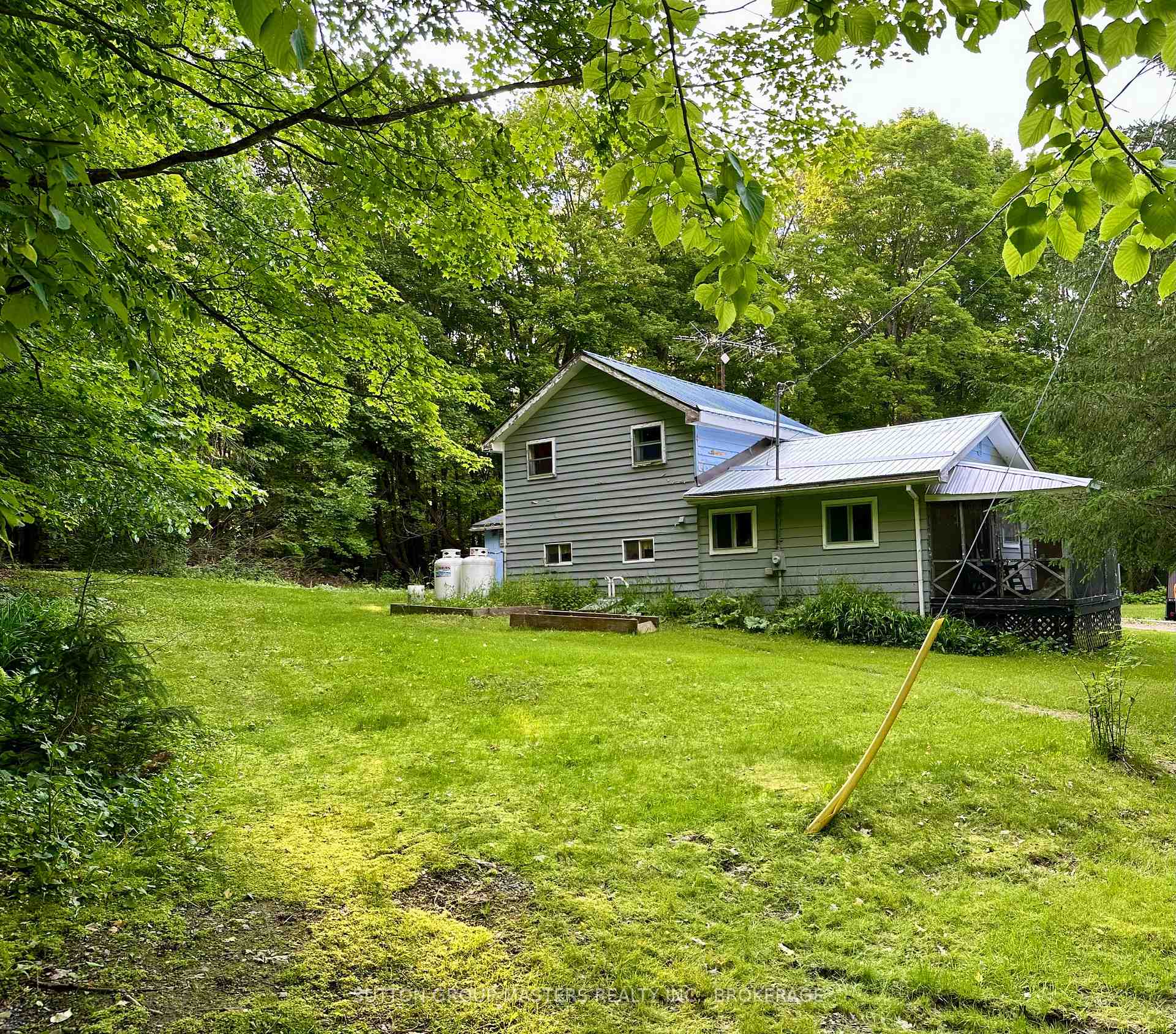 Photo 6 of 31 White Road, Frontenac, Frontenac South — HOMEH