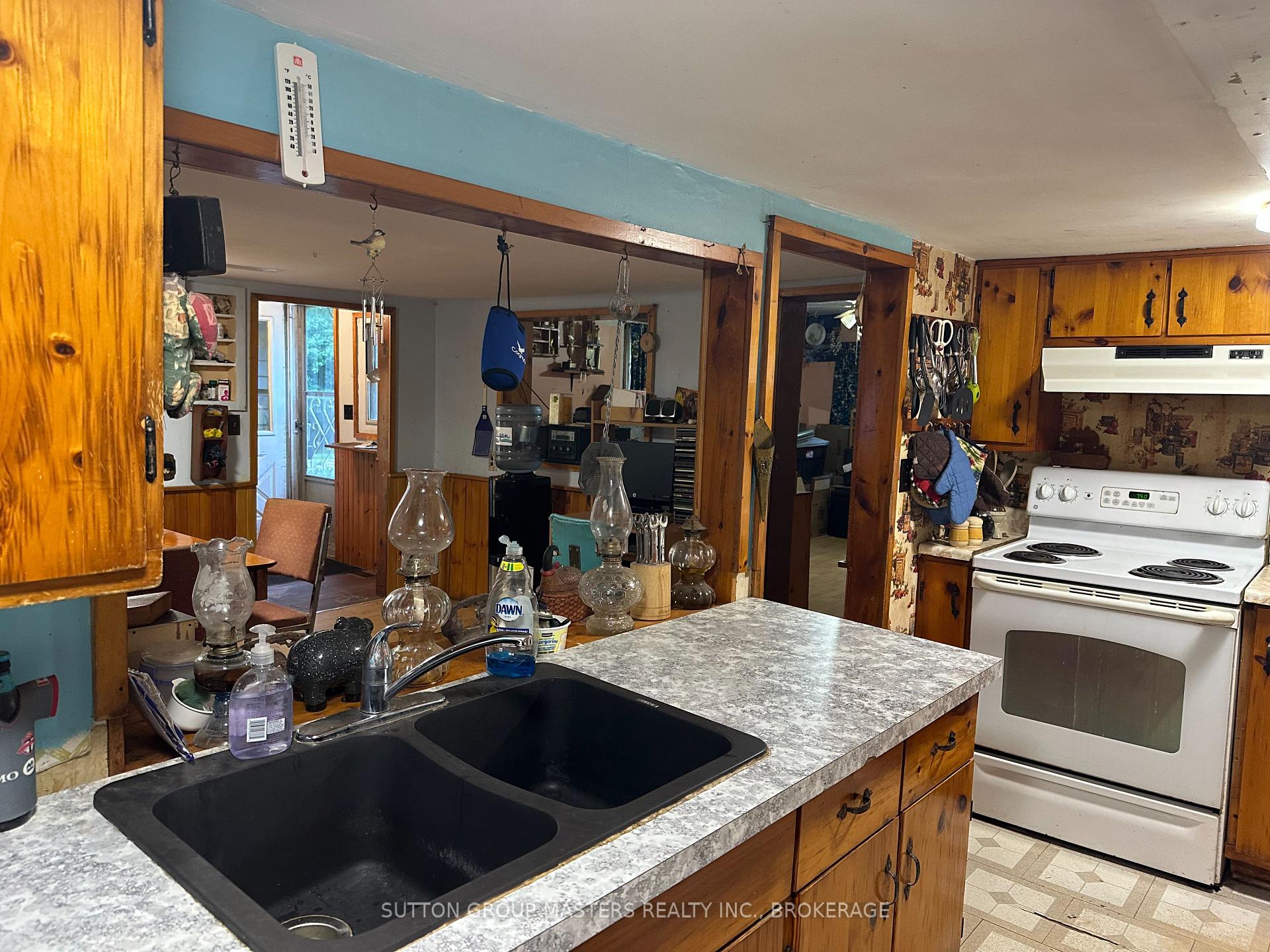 Photo 12 of 31 White Road, Frontenac, Frontenac South — HOMEH
