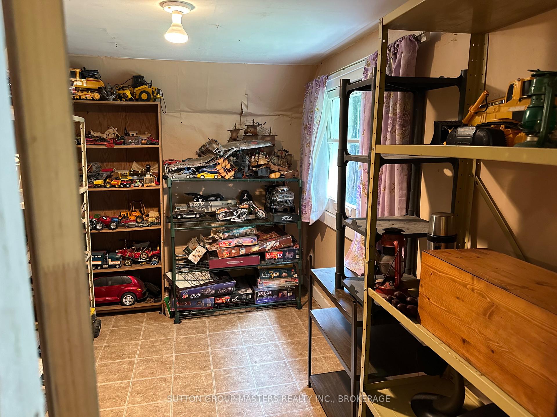 Photo 21 of 31 White Road, Frontenac, Frontenac South — HOMEH