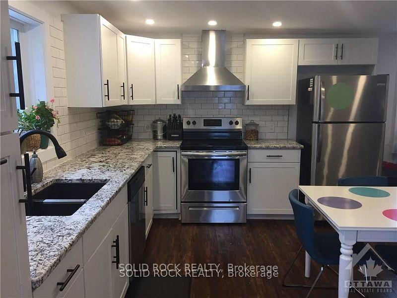 Photo 16 of 1368-1370 Meadow Drive, Ottawa, Greely — HOMEH