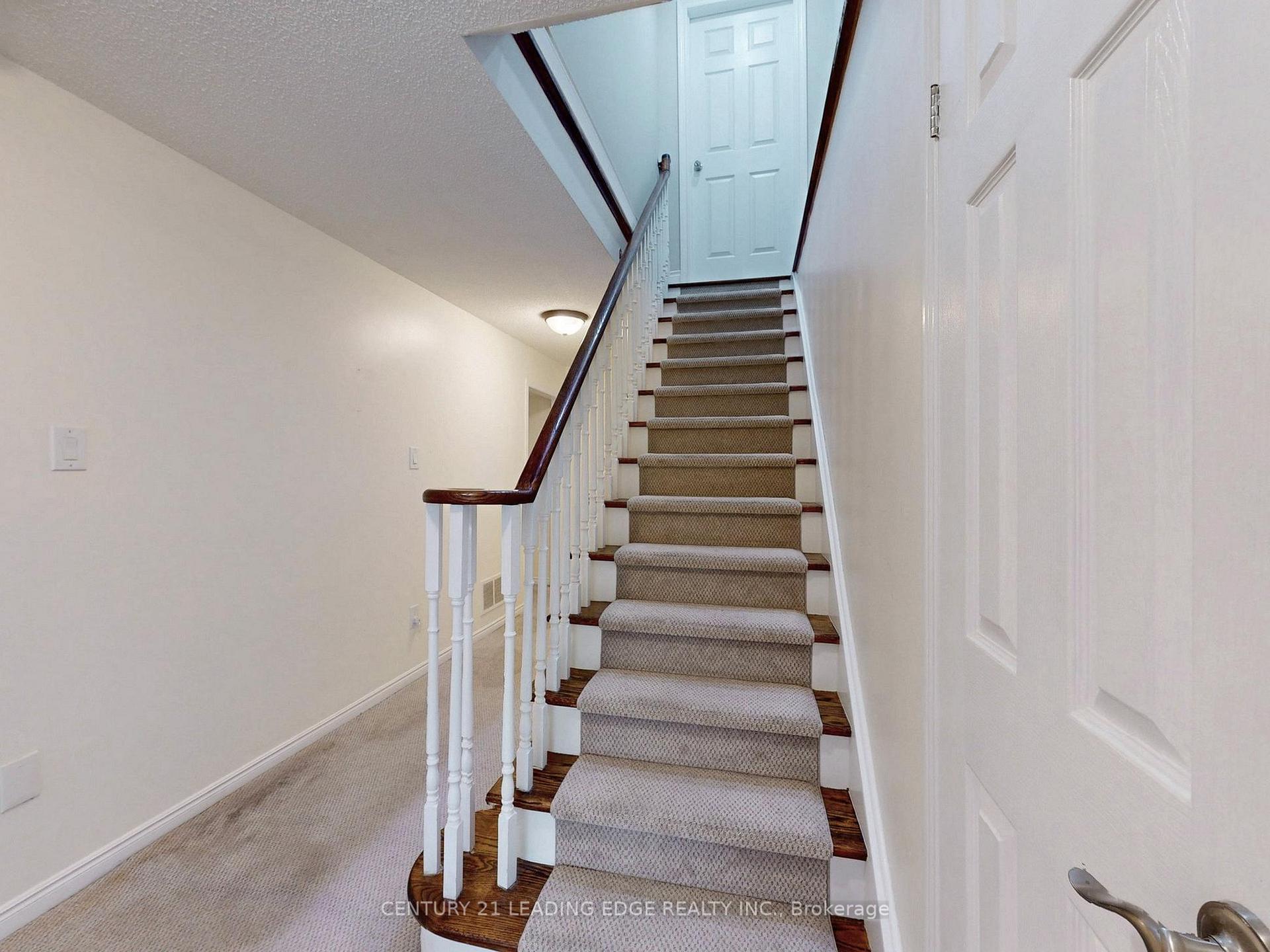 Photo 6 of Unit In Between, 61 Garden Street, Whitby, Downtown Whitby — HOMEH