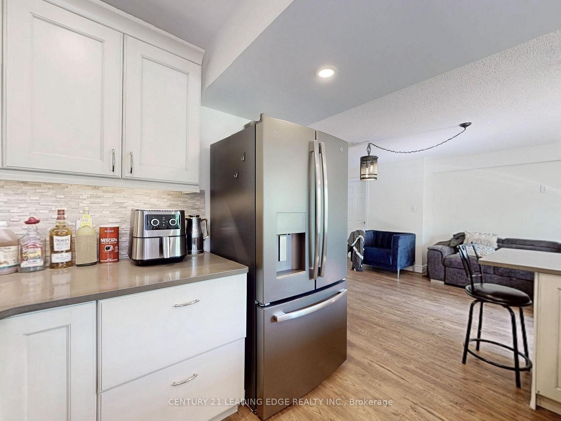 Photo 14 of Unit In Between, 61 Garden Street, Whitby, Downtown Whitby — HOMEH