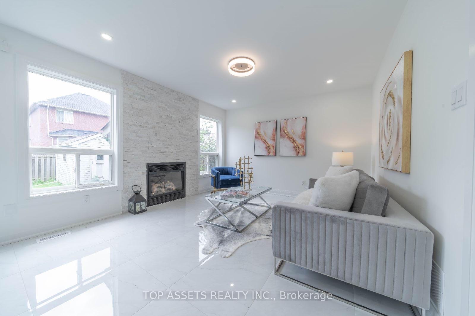 Photo 6 of 37 Landsdown Crescent, Markham, Wismer — HOMEH