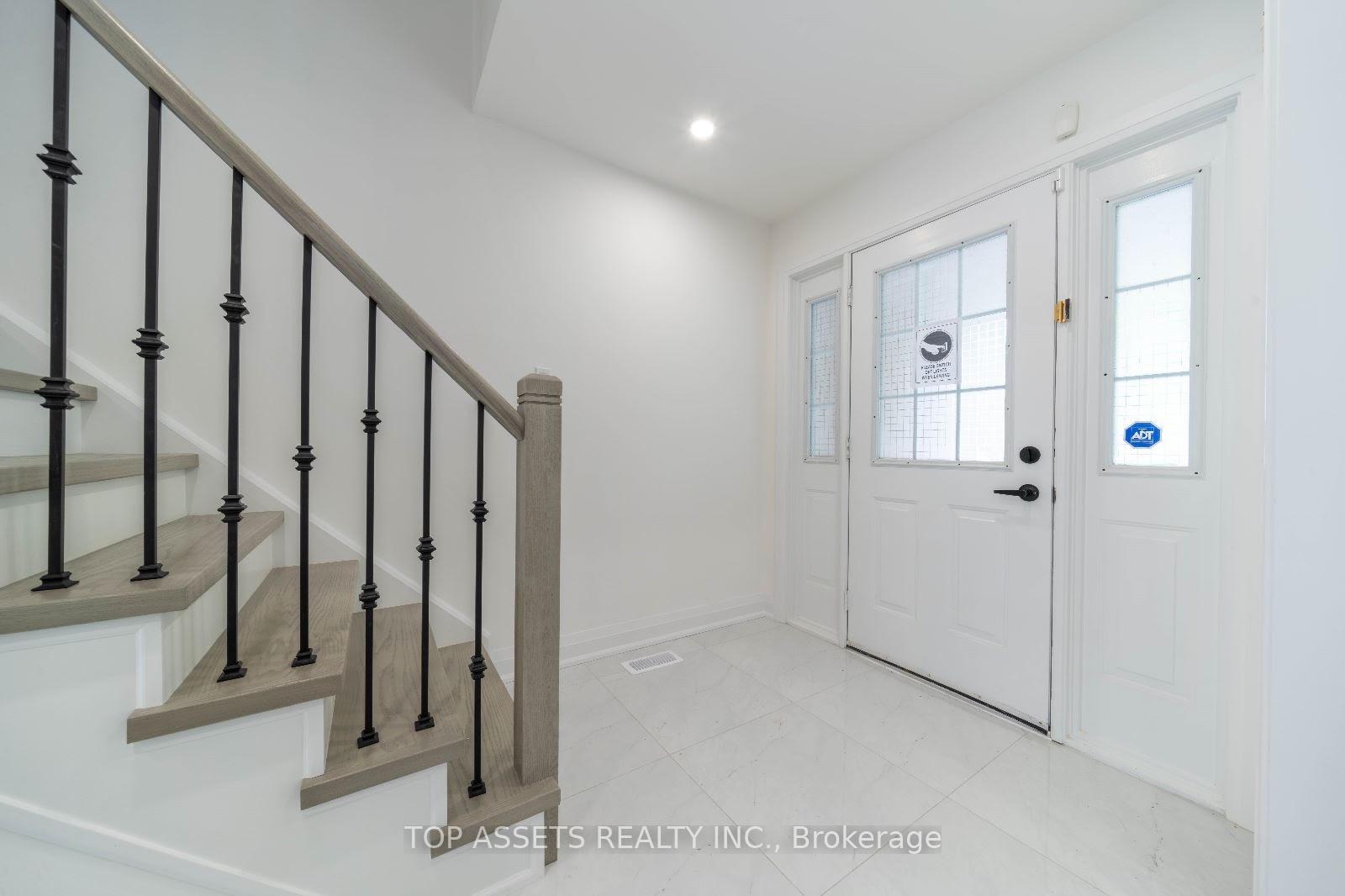 Photo 7 of 37 Landsdown Crescent, Markham, Wismer — HOMEH