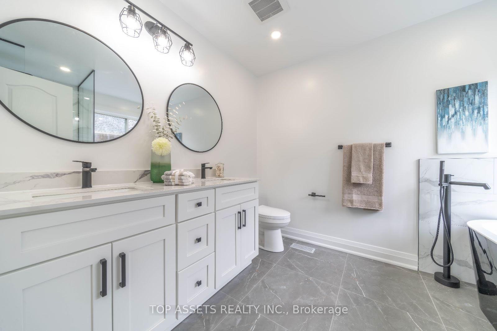 Photo 10 of 37 Landsdown Crescent, Markham, Wismer — HOMEH