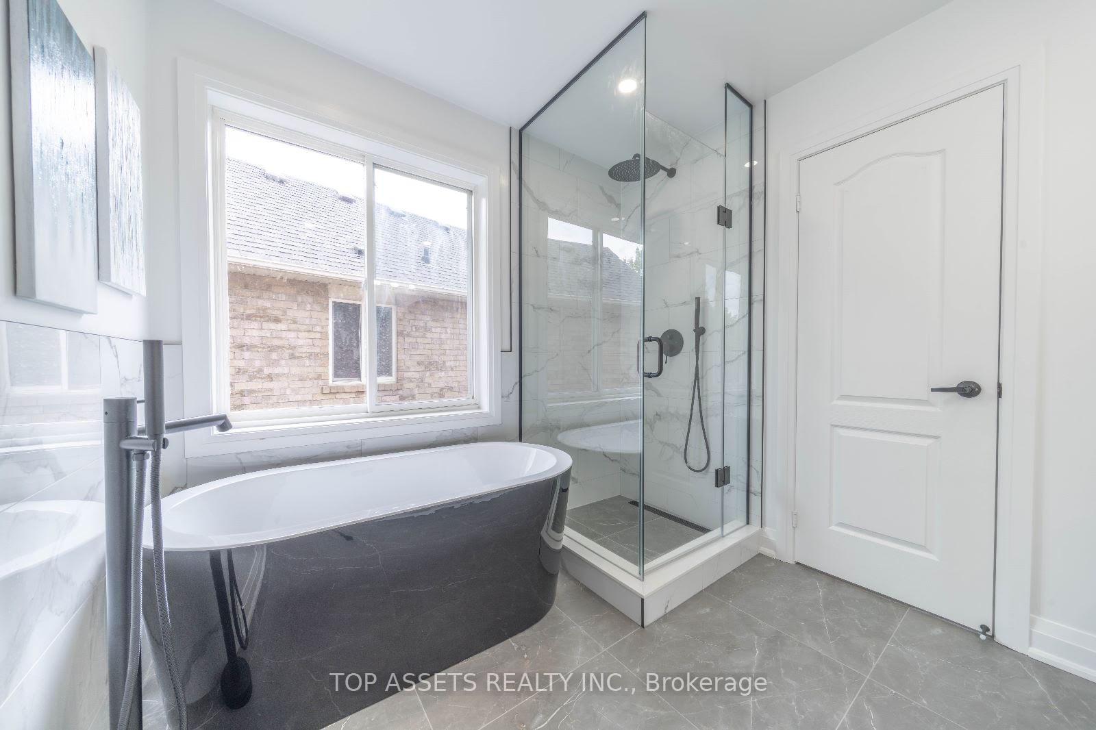 Photo 12 of 37 Landsdown Crescent, Markham, Wismer — HOMEH