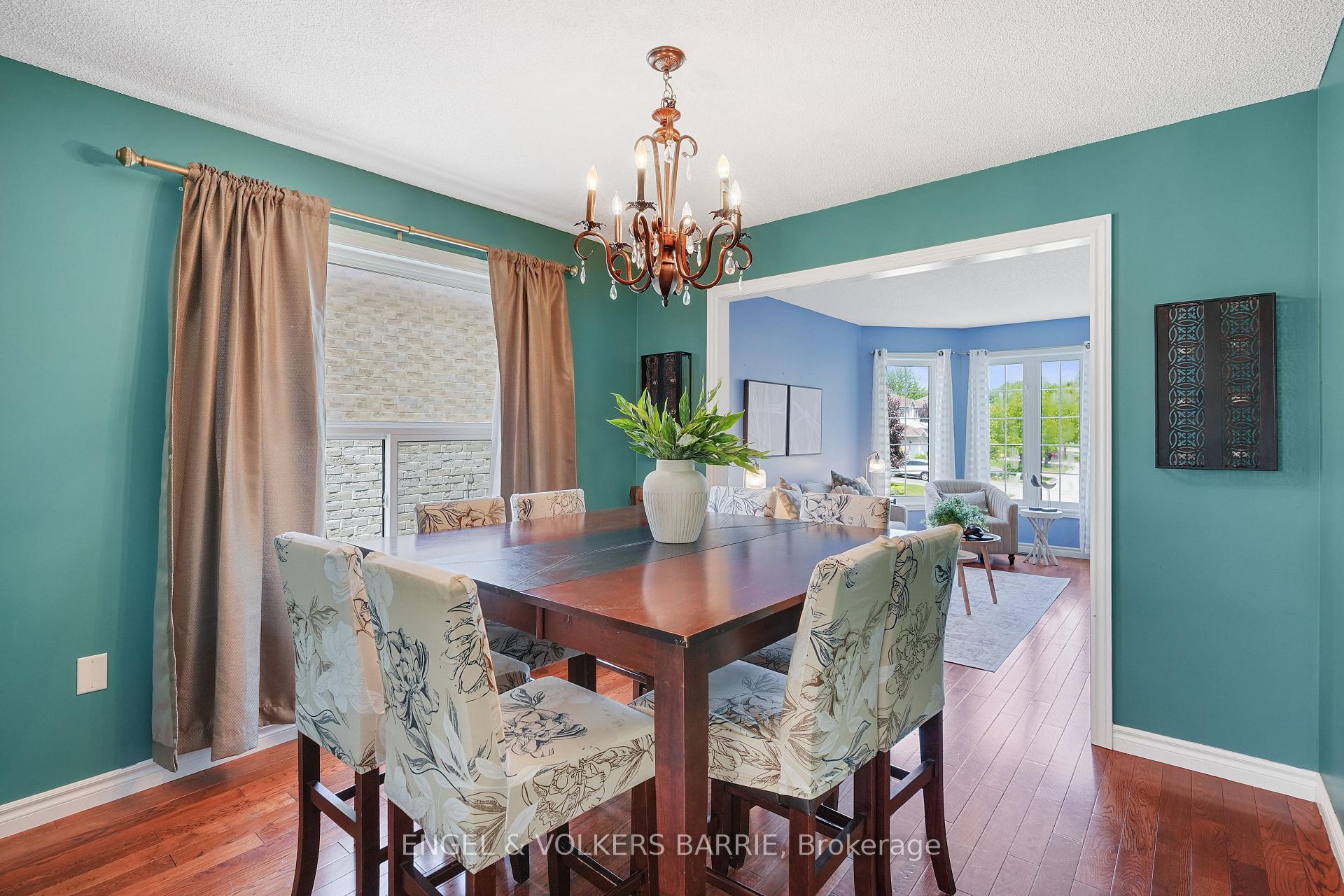 Photo 8 of 14 Muir Drive, Barrie, Ardagh — HOMEH