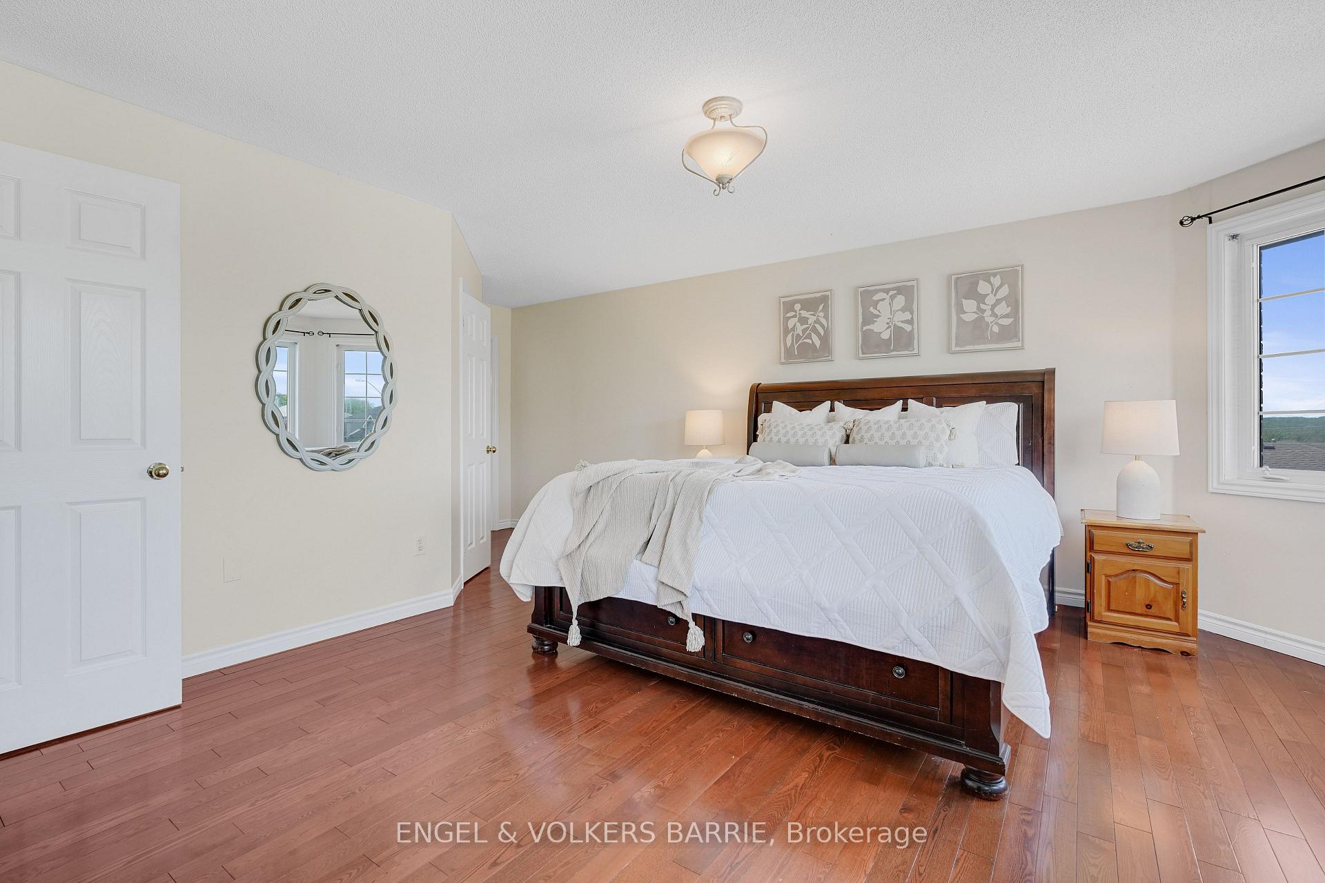 Photo 21 of 14 Muir Drive, Barrie, Ardagh — HOMEH