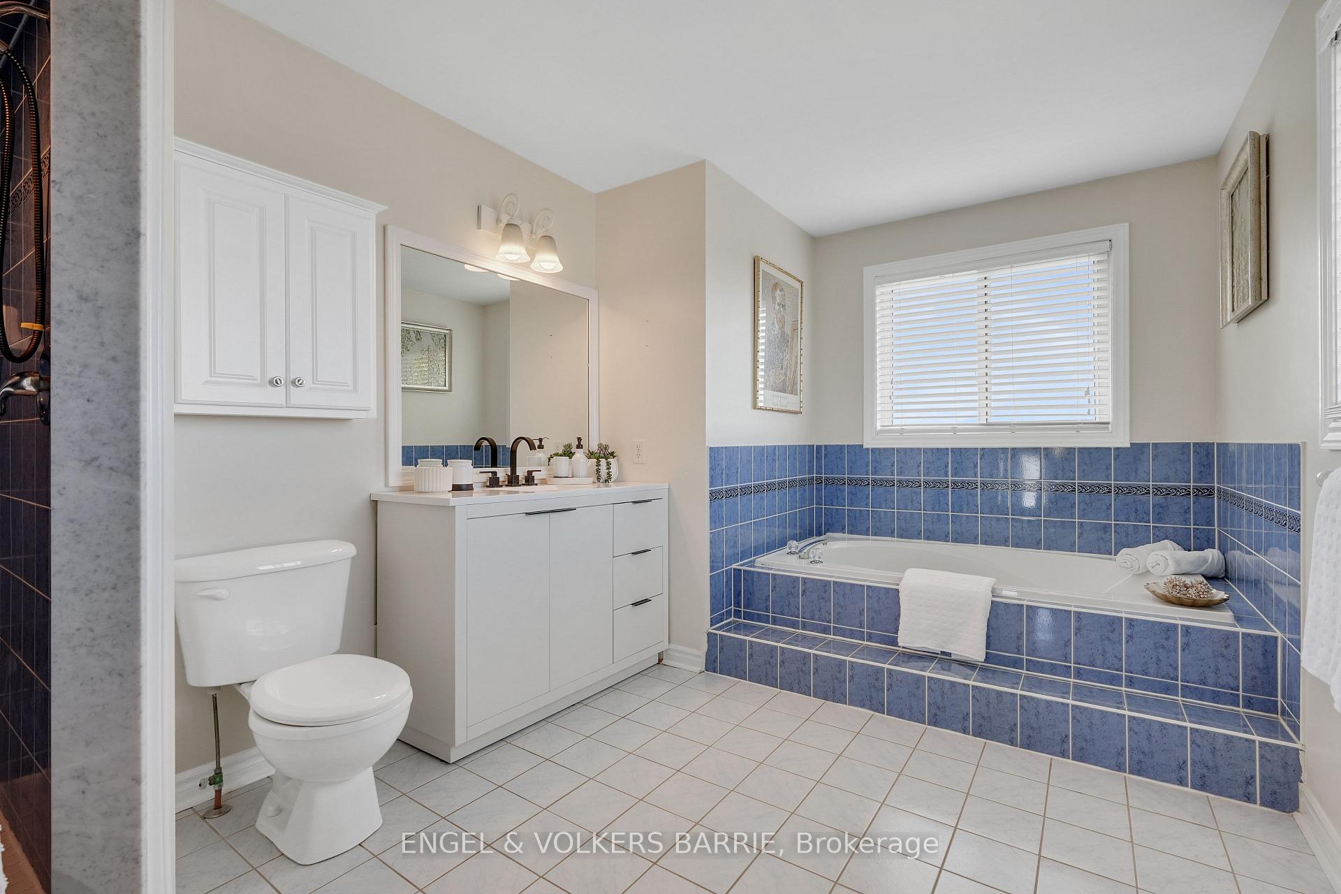 Photo 23 of 14 Muir Drive, Barrie, Ardagh — HOMEH