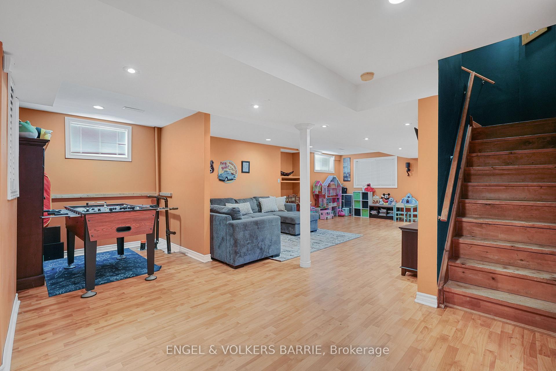 Photo 32 of 14 Muir Drive, Barrie, Ardagh — HOMEH