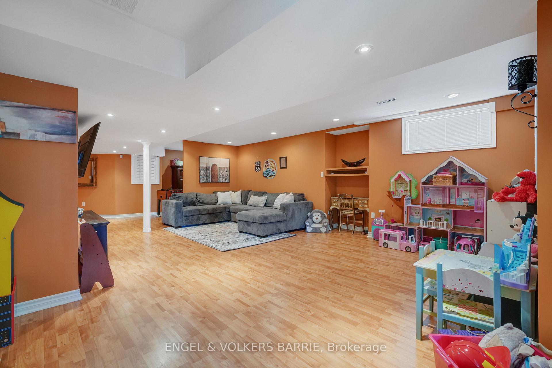 Photo 34 of 14 Muir Drive, Barrie, Ardagh — HOMEH